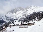 Salita e...risalita ivernale con ciaspole e anche ramponi alla Grotta dei Pagani in Presolana il 6 e il 30 gennaio 2010 - FOTOGALLERY